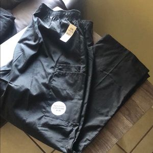 Black 1X medical/nursing scrub pants. NWT!!